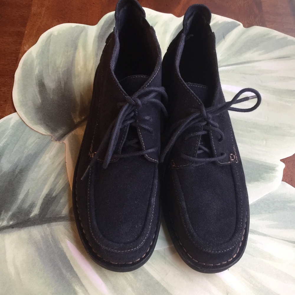 Women's Navy Suede Lace-Up Shoes